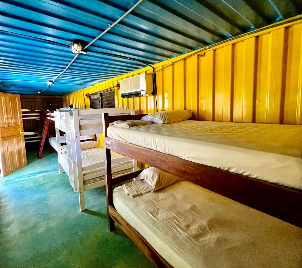 Sunset Hut Hostel โอโมอา ภายนอก รูปภาพ