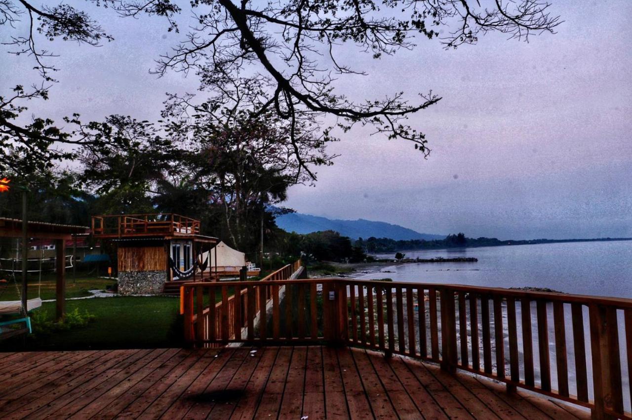 Sunset Hut Hostel โอโมอา ภายนอก รูปภาพ