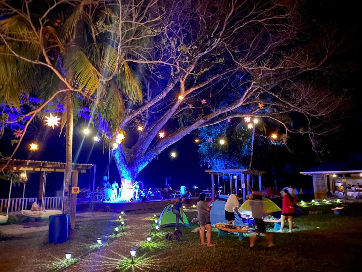Sunset Hut Hostel โอโมอา ภายนอก รูปภาพ