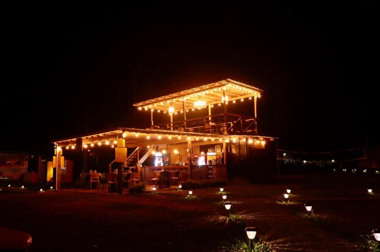 Sunset Hut Hostel โอโมอา ภายนอก รูปภาพ